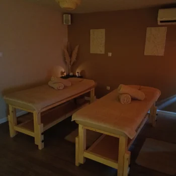 Avra Μασάζ Βούρβαχη 6 Αθήνα